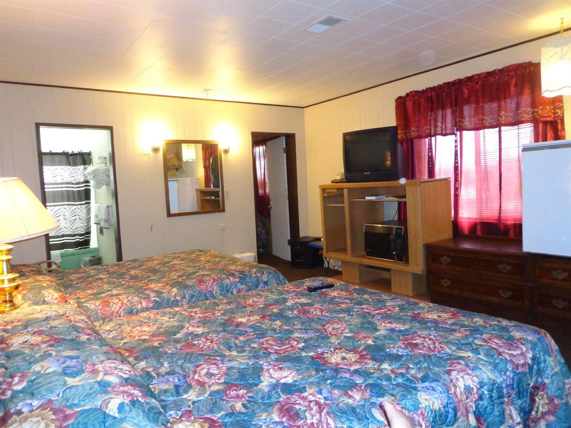 Empire Motel Saint Francis Extérieur photo