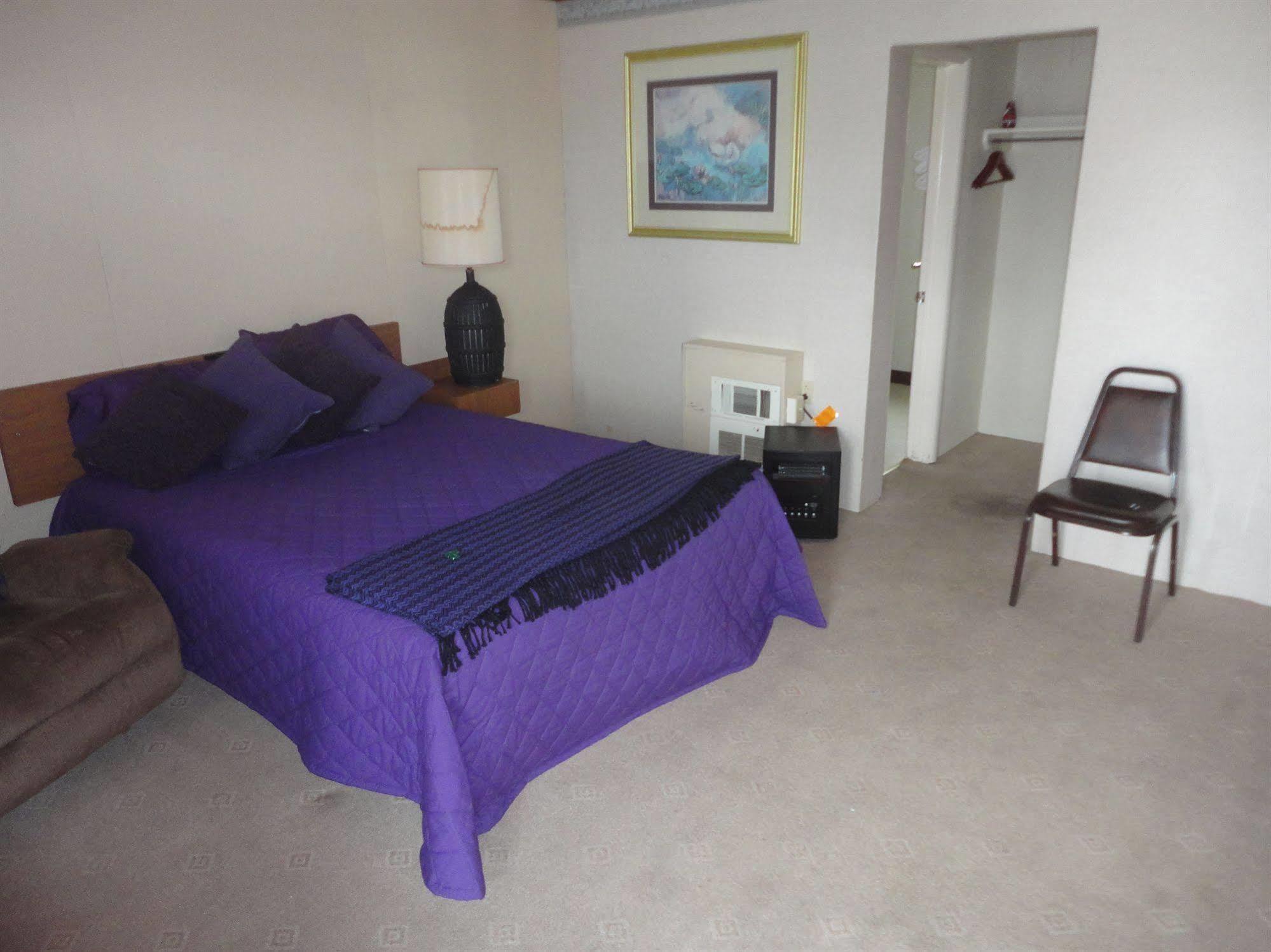 Empire Motel Saint Francis Extérieur photo