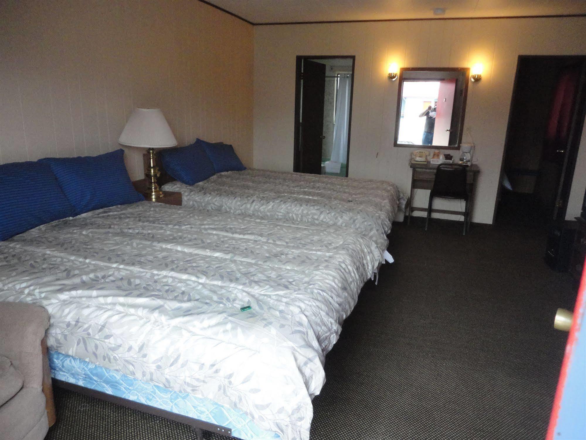 Empire Motel Saint Francis Extérieur photo