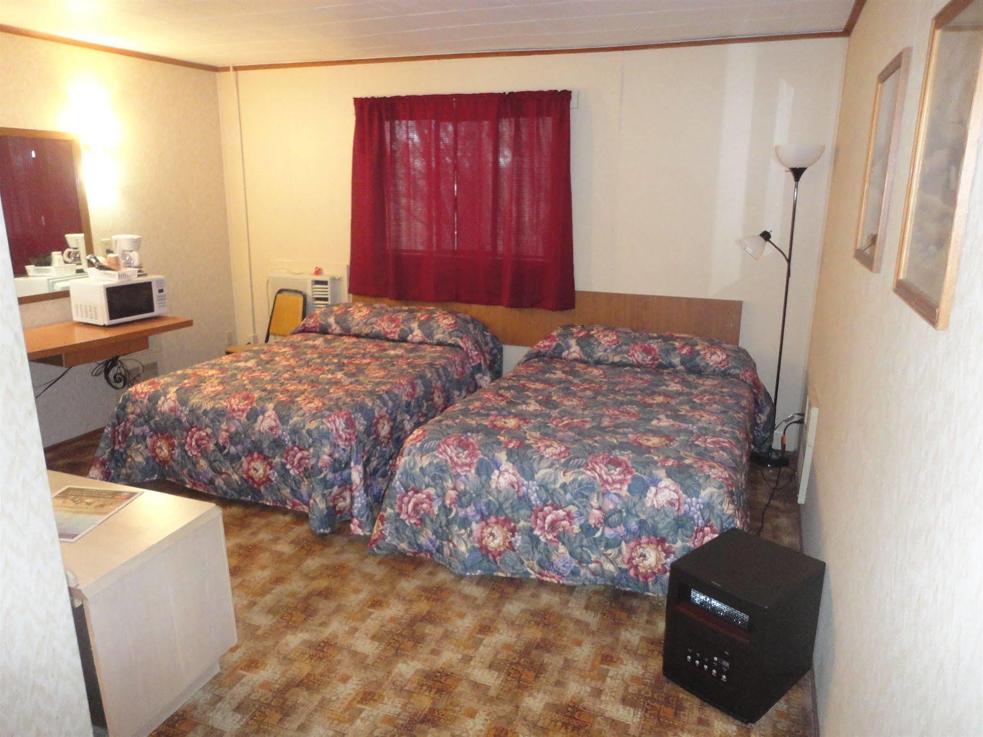 Empire Motel Saint Francis Extérieur photo